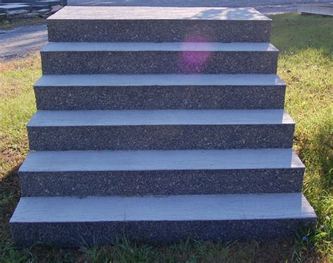 monocrete|monocrete steps.